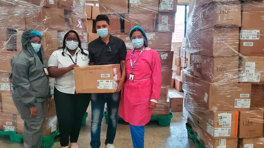 Donan dos millones de mascarillas a instituciones de las provincias fronterizas de RD y Haití