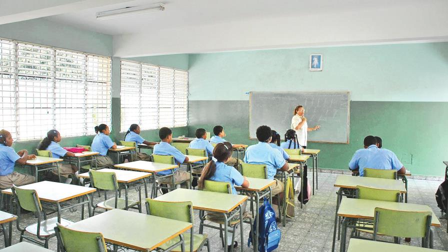 Proponen programa híbrido para iniciar año escolar Proponen programa híbrido para iniciar año escolar