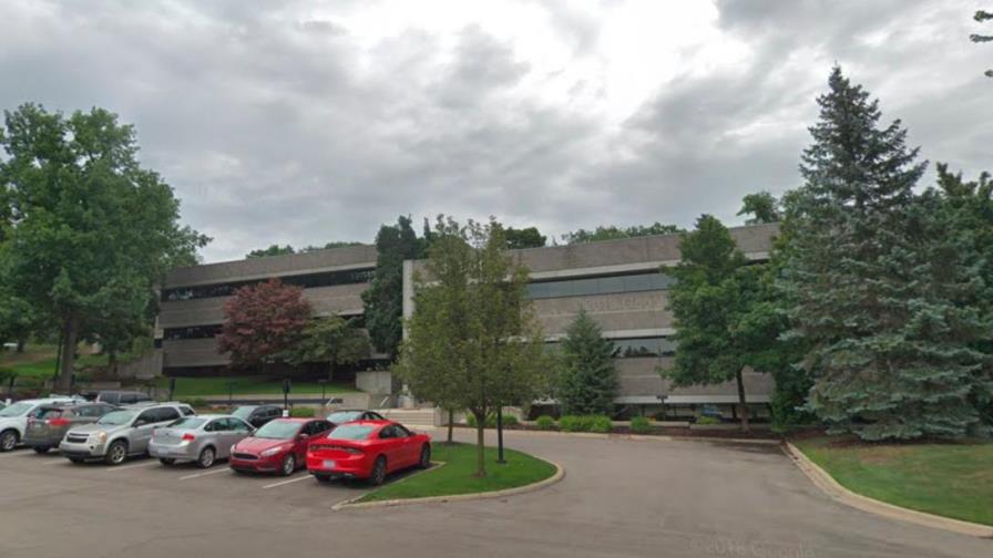 Inmigrantes usan universidad falsa para quedarse en EEUU