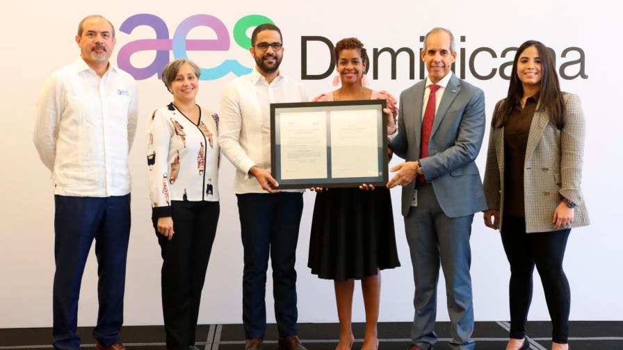 AES Dominicana certifica 42 empresas sostenibles