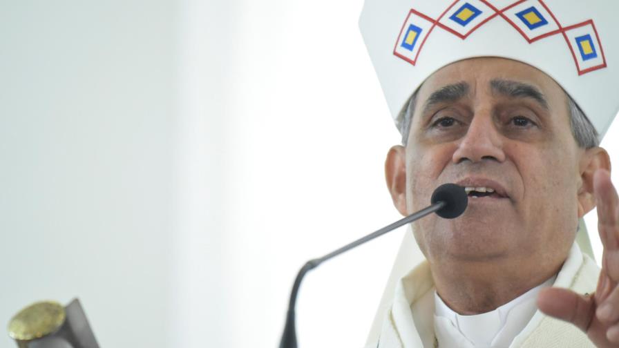 Monseñor Freddy Bretón: ¿Por qué no tomamos a los perversos y le damos tres leñazos?