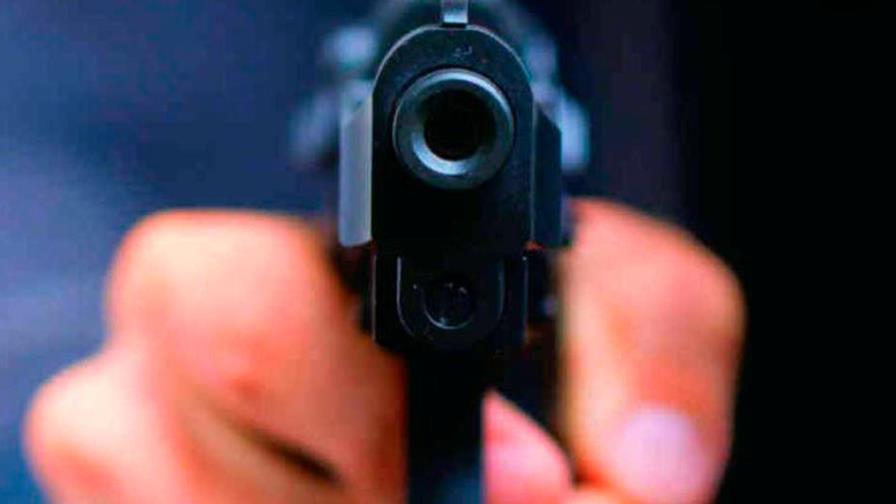 Hieren de bala a un joven en San Pedro de Macorís 