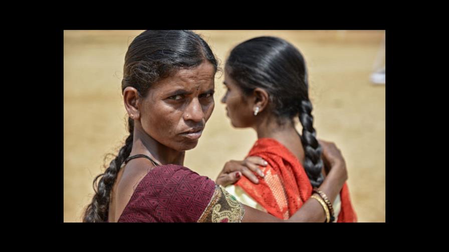 Castigan a dos mujeres en la India que se resistieron a ser violadas