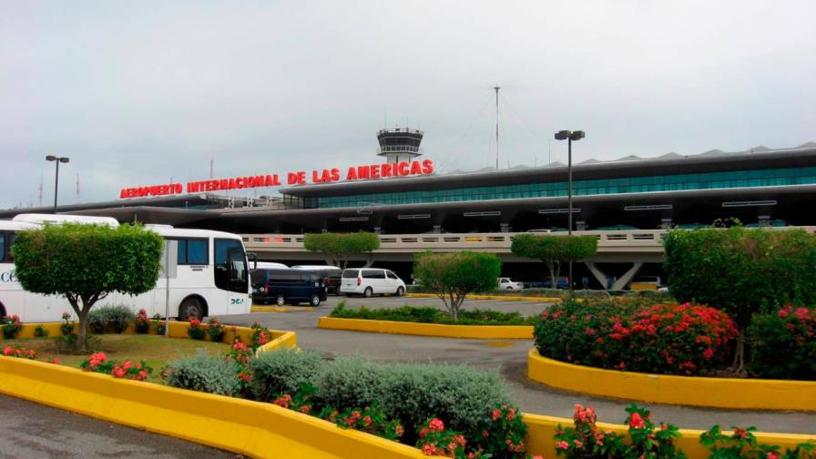 Autoridades del AILA se percataron del apagón al momento de intentar encender las luces