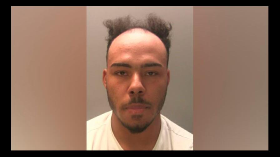 La policía retira foto de un fugitivo de su cuenta de Facebook tras recibir burlas 