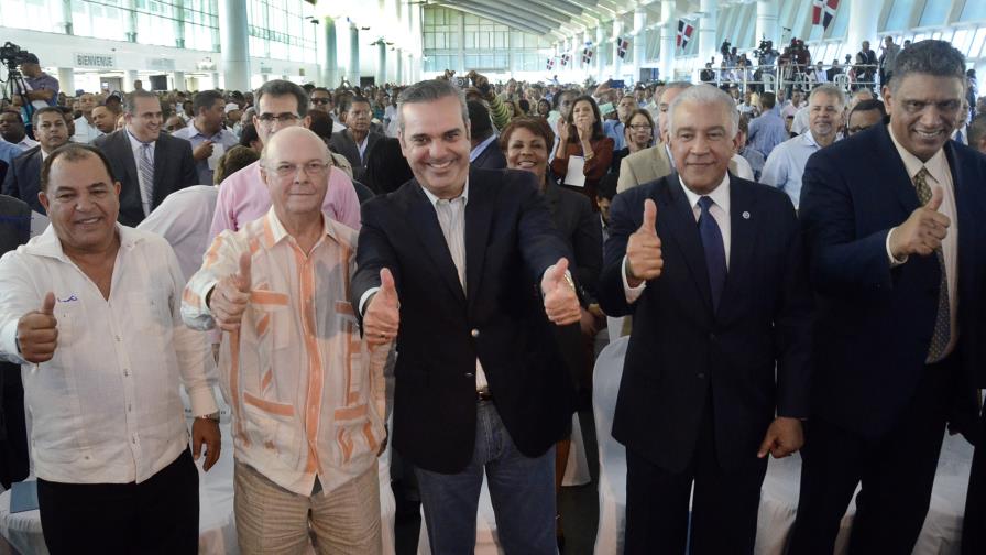 Inscripciones de precandidaturas PRM entre RD$2 mil y RD$300 mil Inscripciones de precandidaturas PRM entre RD$2 mil y RD$300 mil