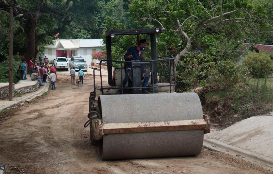 Obras Públicas inicia la reconstrucción de carretera en comunidades de la cordillera Septentrional