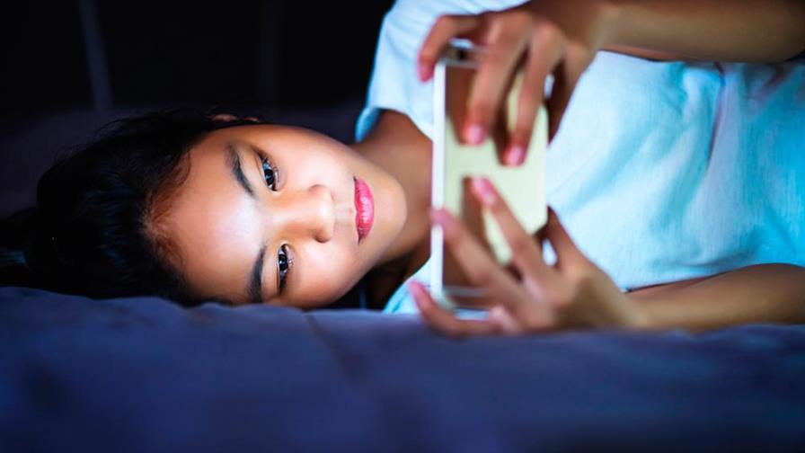 Insomnio: cómo afecta la luz azul