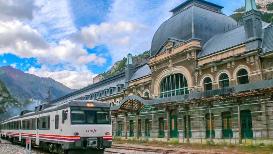 A lomos del caballo de hierro