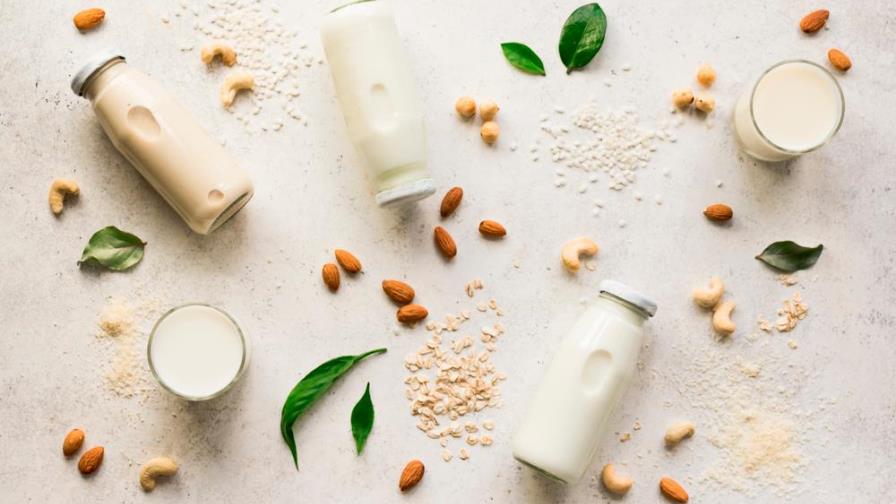 Así puedes sustituir la leche o el queso con productos vegetales Así puedes sustituir la leche o el queso con productos vegetales