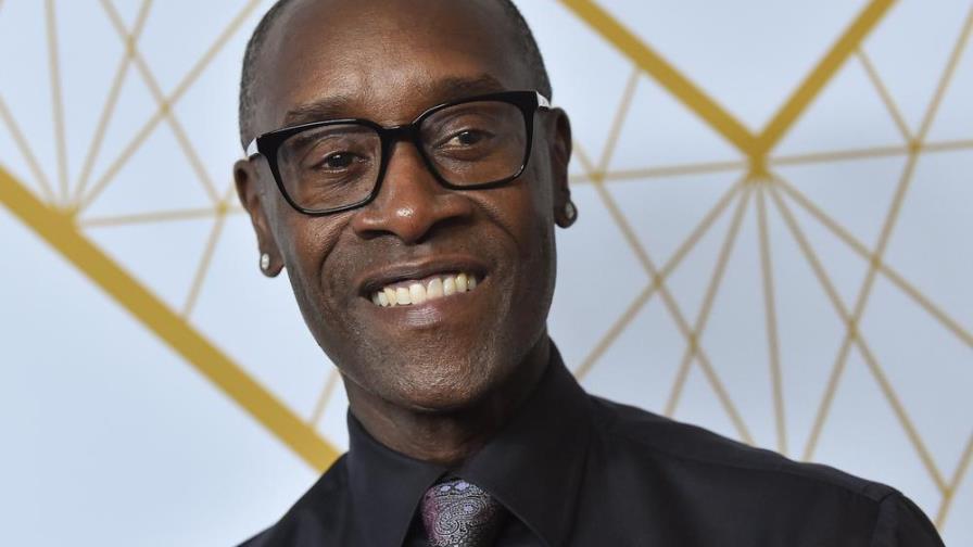 Este actor nominado a los Emmy se sorprende y no lo puede creer