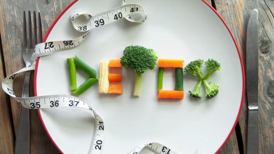 ¿Por qué es importante realizar una dieta detox?