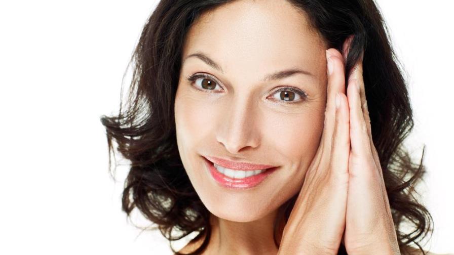 Así puedes iluminar tu piel sin maquillaje