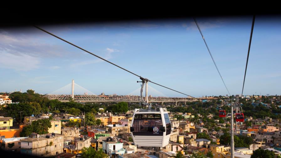 Teleférico suspende servicio por las lluvias Teleférico suspende servicio por las lluvias