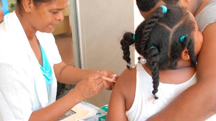 Colegio Médico denuncia fallecimiento de ocho niños por difteria y falta de vacunación Colegio Médico denuncia fallecimiento de ocho niños por difteria y falta de vacunación