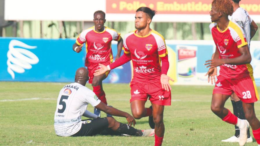 El Atlético Vega Real vence a Moca y va tercero en la liguilla de la LDF