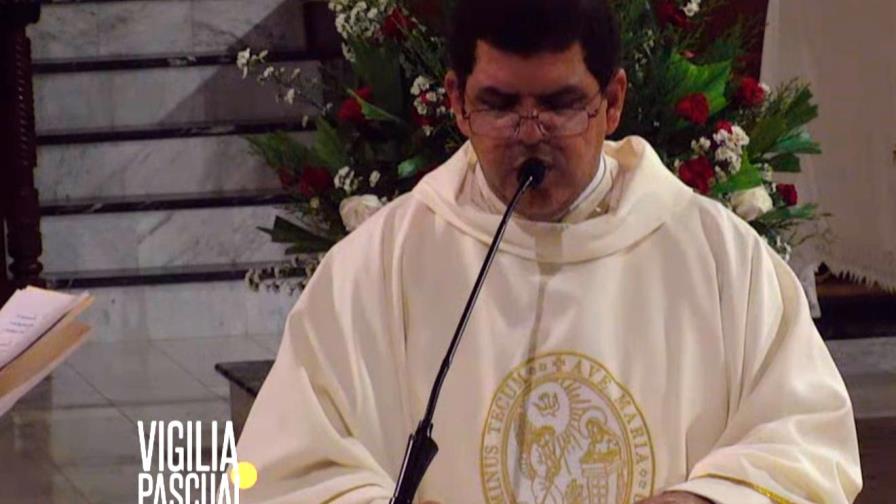 Misa de la Vigilia Pascual en la Catedral
