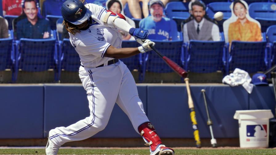 Guerrero Jr., y Mercedes, los dominicanos más destacados ayer