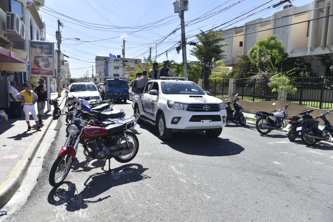 El entorno del Palacio de Justicia de la ciudad se ha reforzado con miembros de la Policía