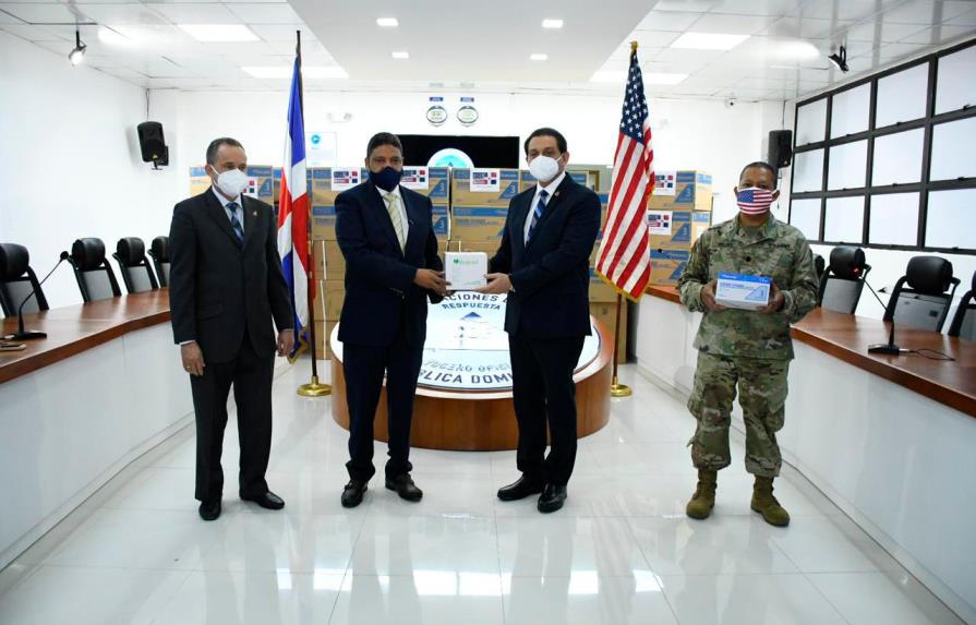 La embajada de Estados Unidos dona  200 mil unidades de jeringas al país