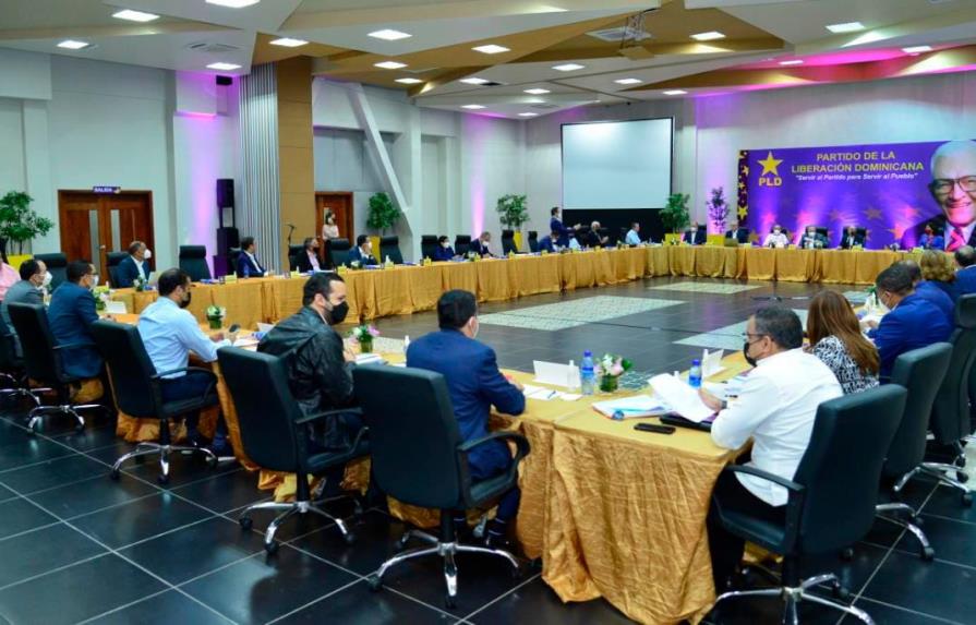 Los que se sentaron más cerca de Danilo Medina en la primera reunión del nuevo Comité Político