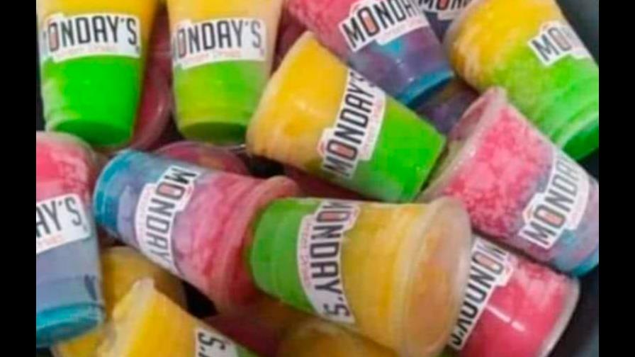 Autoridades allanan fuentes de distribución de alcohol adulterado en Santo Domingo Oeste Autoridades allanan fuentes de distribución de alcohol adulterado en Santo Domingo Oeste