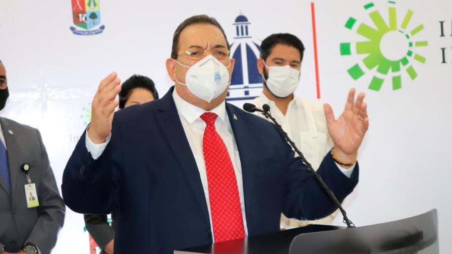 Senador Cristóbal Castillo aboga por tasa cero para productores de cacao