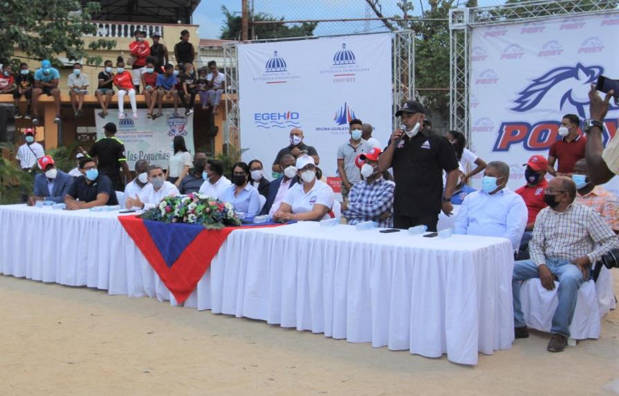 Quilvio Veras reafirma interés de presidente Abinader de mejorar el béisbol infantil dominicano