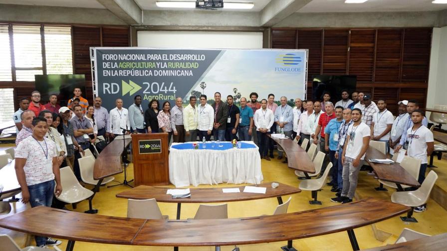 Realizan primer  foro nacional para el desarrollo de la agricultura y la ruralidad