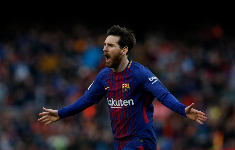 Lionel Messi se entrena en un día libre para el resto de la plantilla