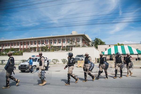 EEUU ordena retiro de personal no esencial en Haití 