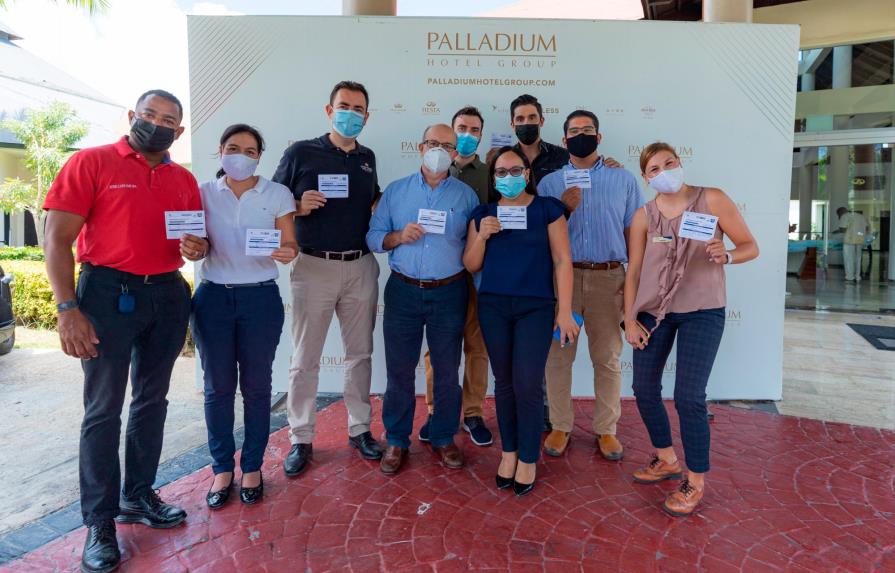 Palladium Hotel Group ofrece vacunas COVID-19 a su personal hotelero en RD