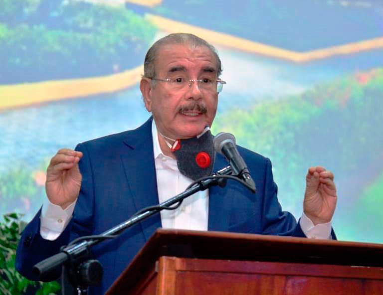 Danilo Medina sobre la campaña: “Nadie quería hacer nada si no había dinero por el medio”