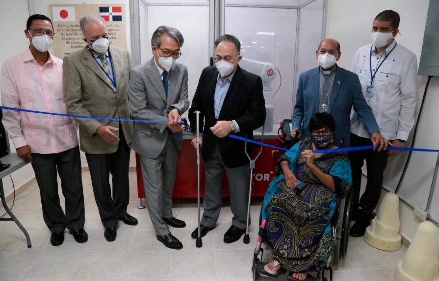 Embajada del Japón entrega equipos para fabricación de prótesis a la Asociación de Rehabilitación 