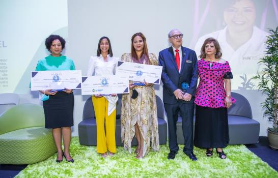 Fundación Innovati premia Excelencia Empresarial