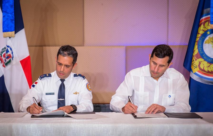 Firman acuerdo para reforzar la seguridad en Punta Cana, Macao