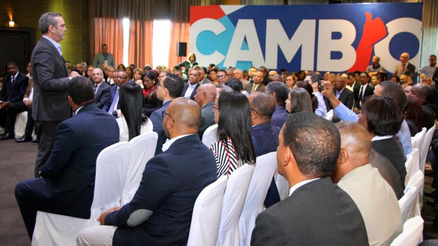 Luis Abinader afirma que Medina será responsable de que se fortalezca o no la justicia Luis Abinader afirma que Medina será responsable de que se fortalezca o no la justicia