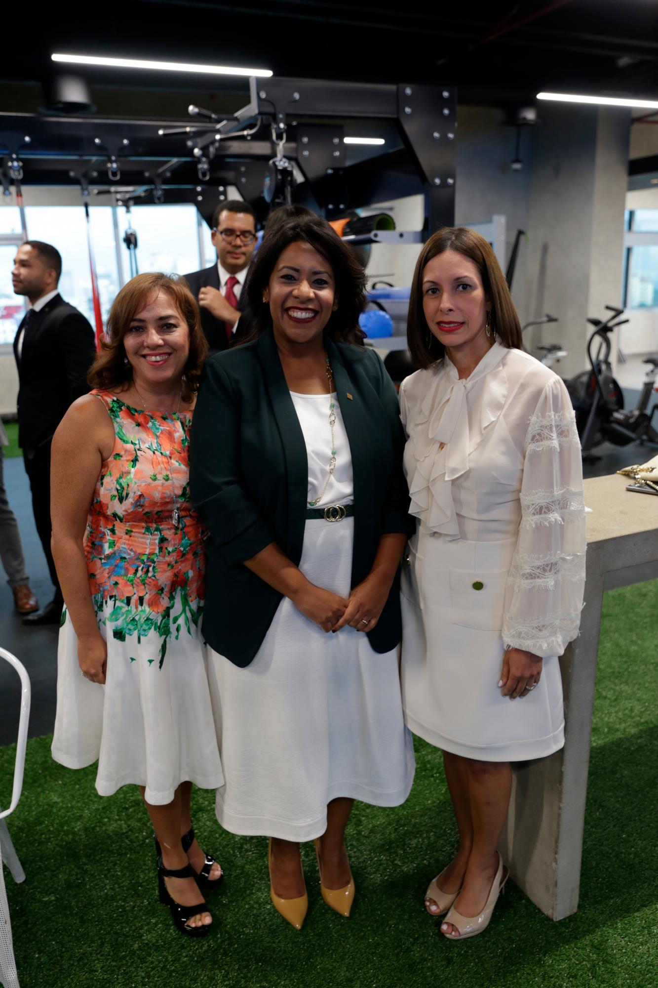 Soraya Sánchez, Chantall Ávila y María Povedano.
