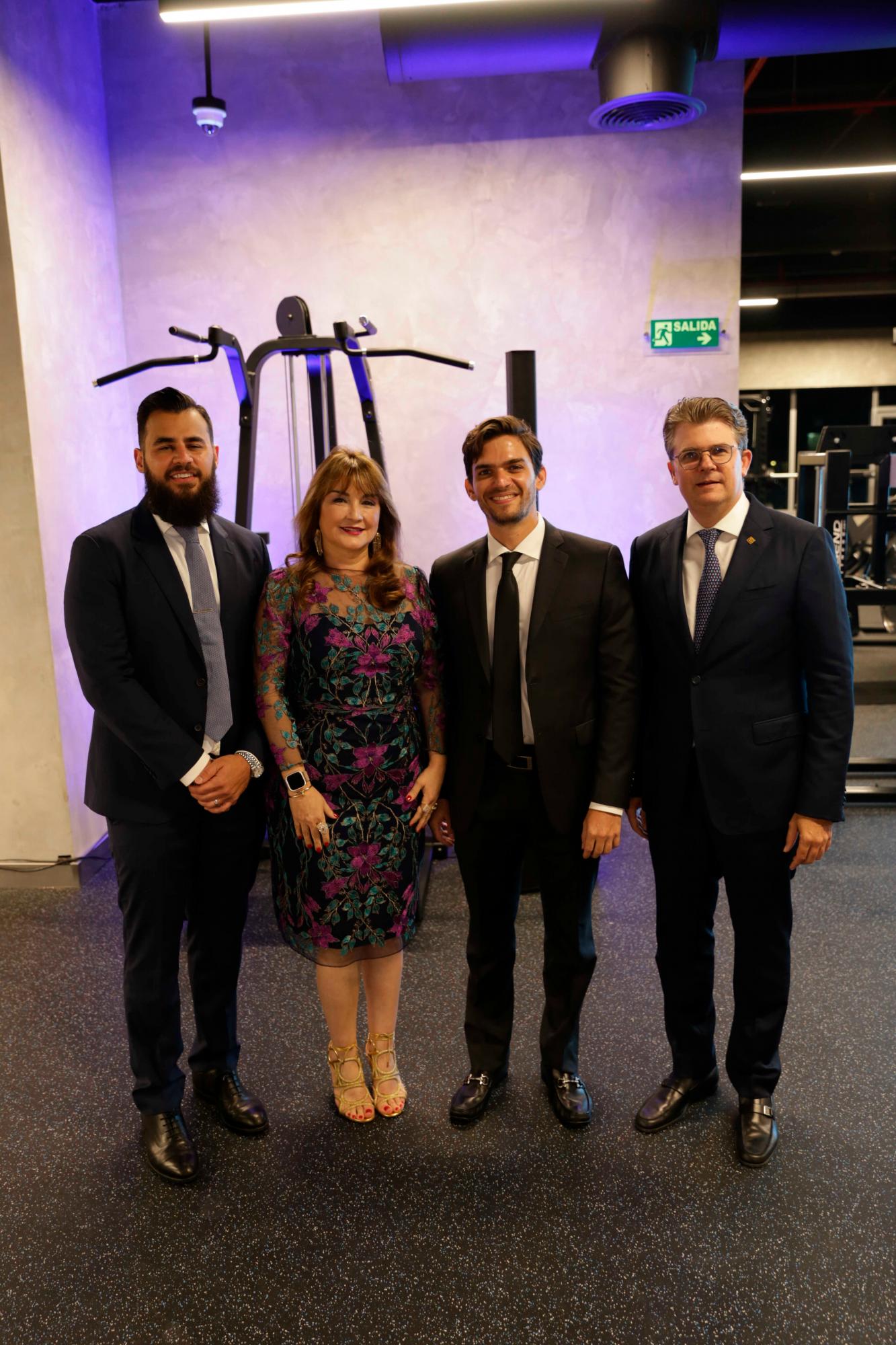 Gabriel Garrido, Antonia Antón de Hernández, Gustavo Tarrazo y Arturo Grullón.