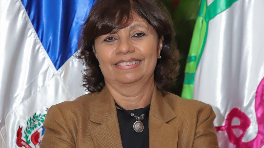 Ana Cecilia Morun Solano toma posesión del Conani