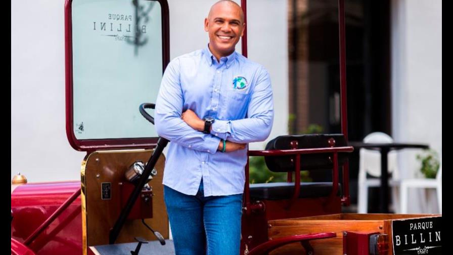 Recorriendo con Salvador TV llega al canal 4 RD 