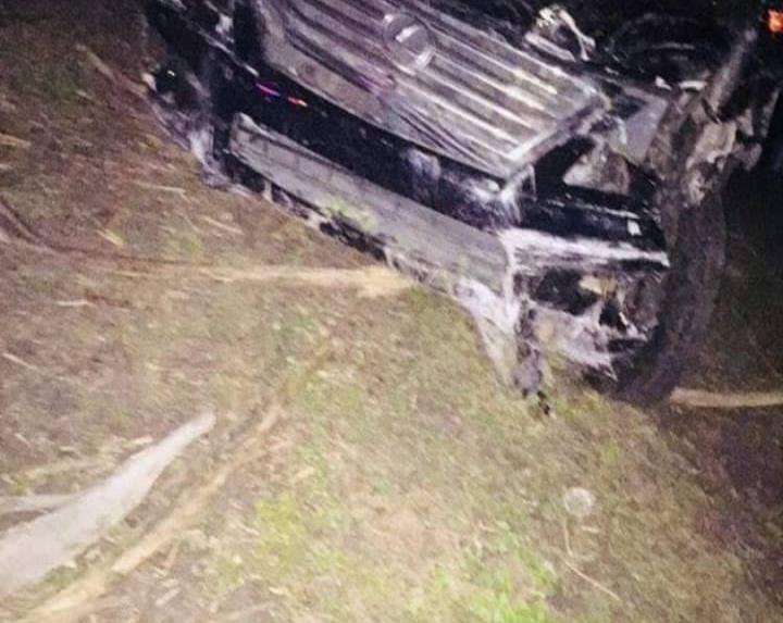 Héctor Acosta sale ileso de accidente en carretera Santiago-Licey; dos personas heridas