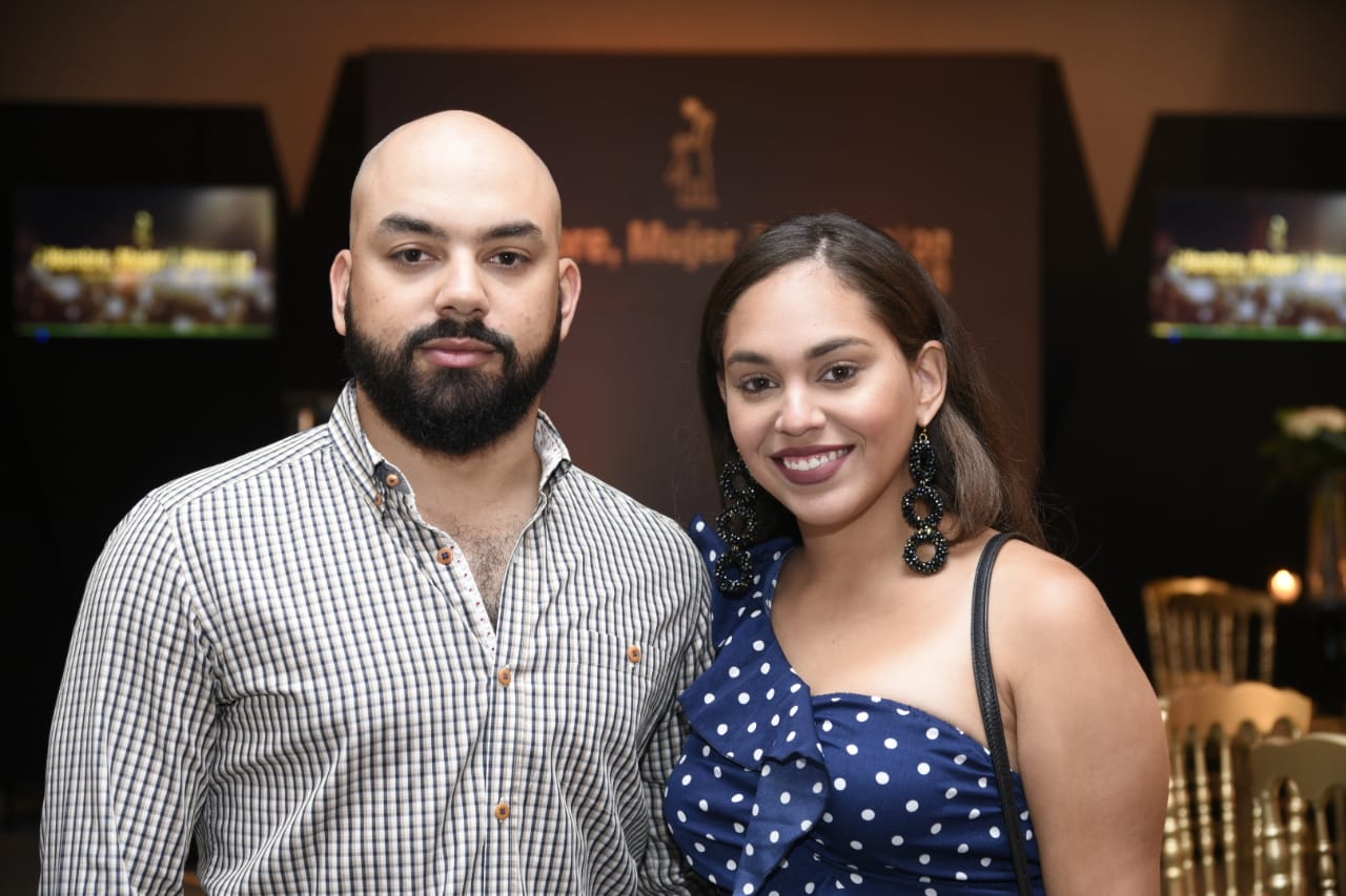 Eduard y Melyorie Lara.