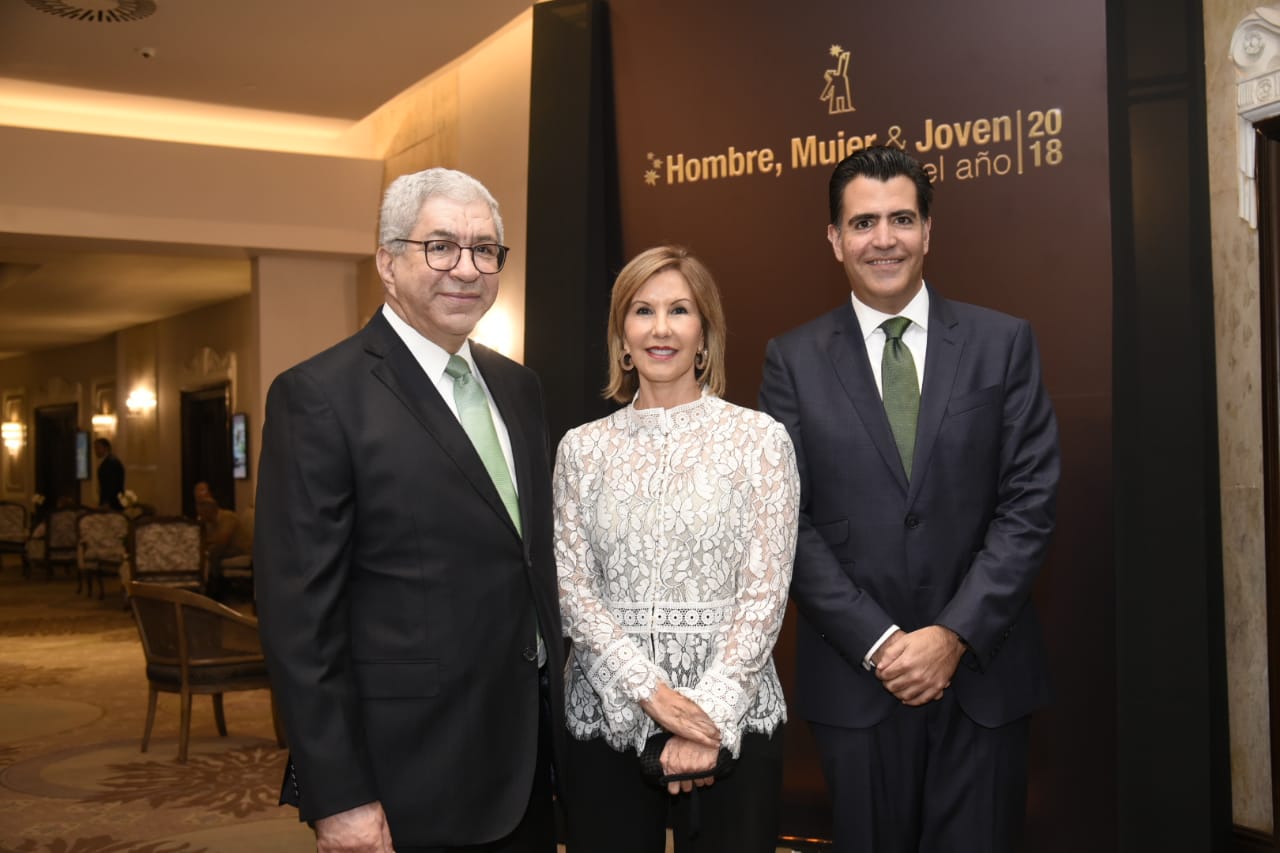 Adriano Miguel Tejada, Rosángela y Manuel Arturo Pellerano.