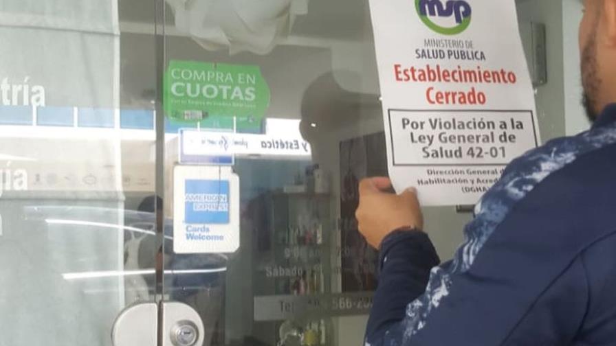 Salud Pública cierra quirófano de clínica estética 