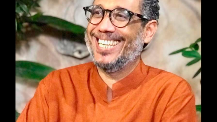 Aspirante del Frente Amplio apuesta a bienestar colectivo para transformar la política