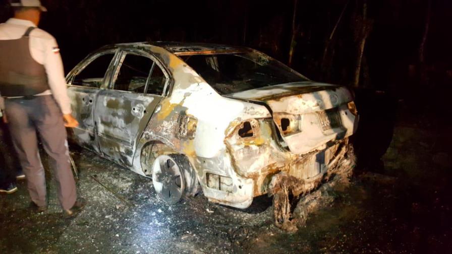 Piden pruebas de ADN para identificar persona calcinada dentro de un vehículo Piden pruebas de ADN para identificar persona calcinada dentro de un vehículo