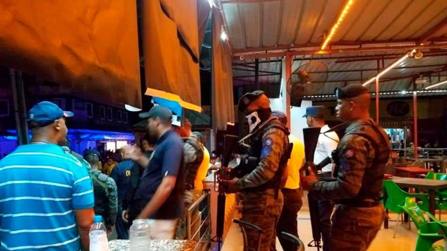 Cierran ocho bares en Sosúa, Puerto Plata Cierran ocho bares en Sosúa, Puerto Plata