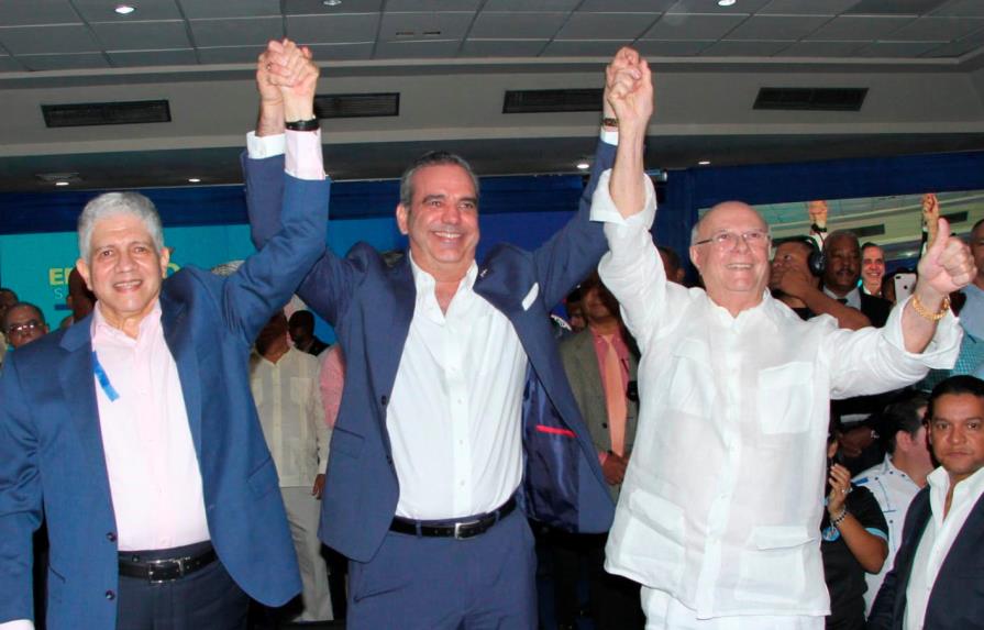 Dominicanos por el Cambio proclama a Luis Abinader y a Eduardo Estrella en Santiago