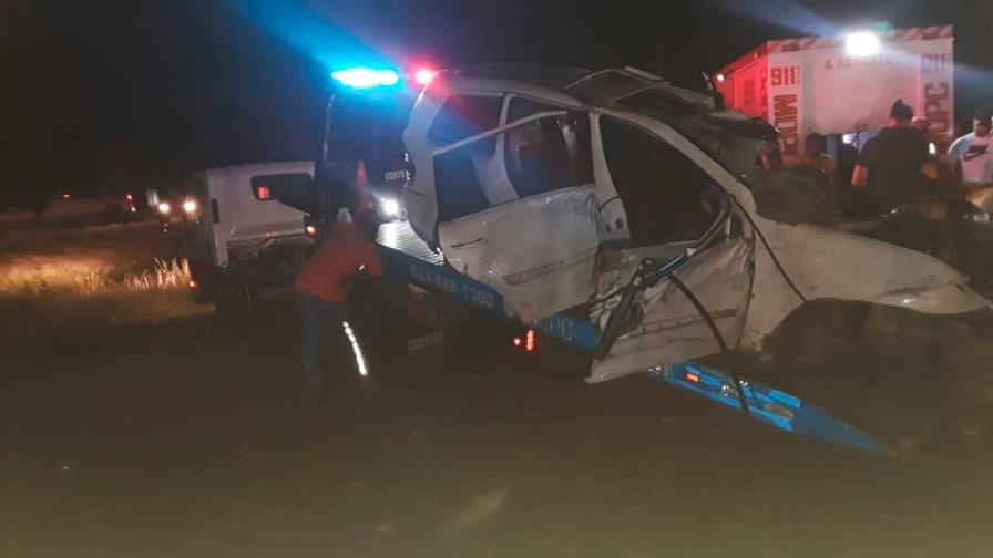 Mueren cuatro personas en dos accidentes en autopista Duarte